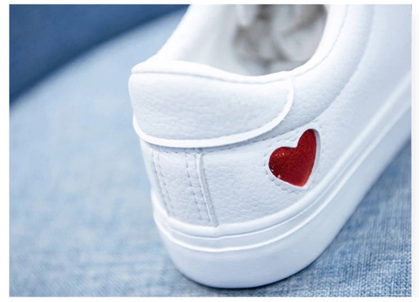 Women's Little Heart Sneakers