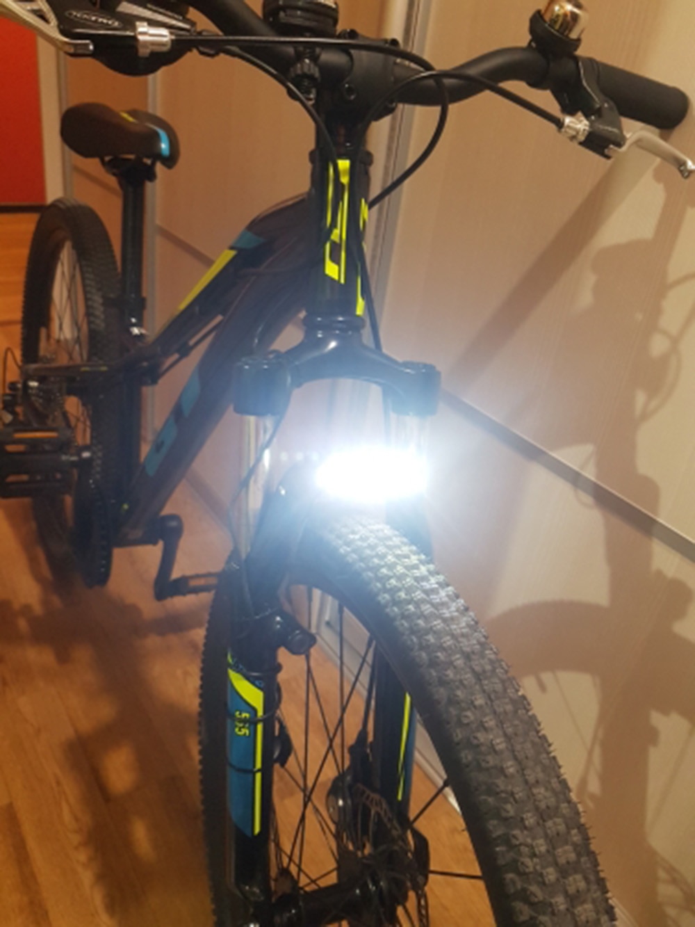 Rechargeable Front and Tail Light